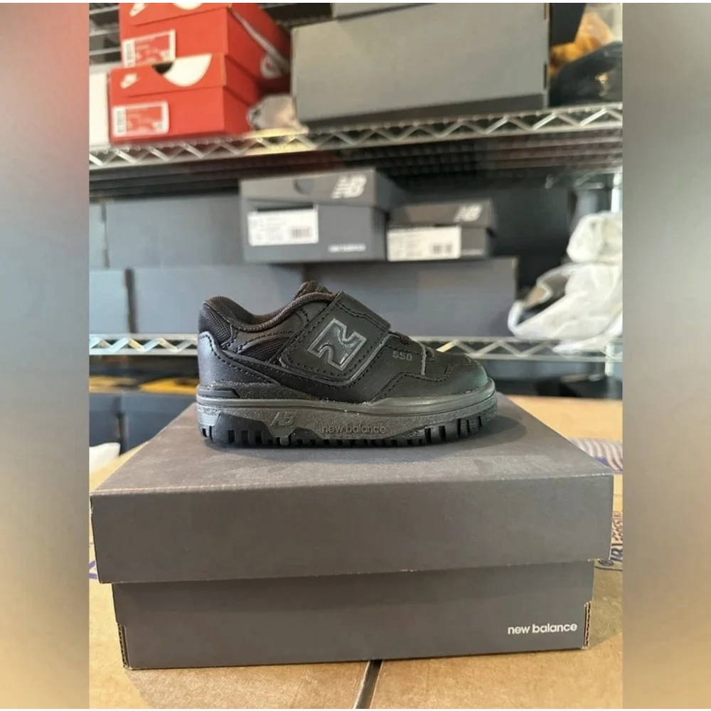 New balance 550 triple black toddler 5c unisex toddler